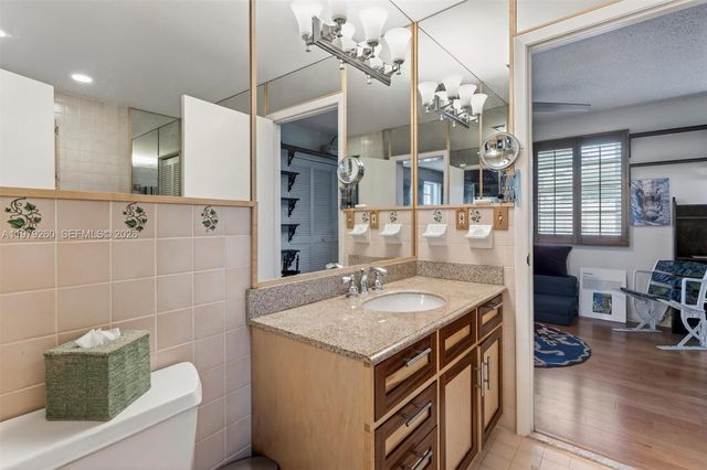 10230 SW 130th Ave, Miami, FL 33186