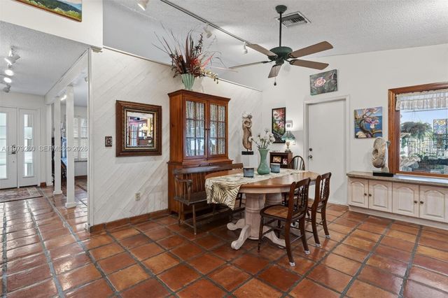 10230 SW 130th Ave, Miami, FL 33186