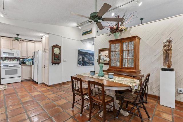 10230 SW 130th Ave, Miami, FL 33186