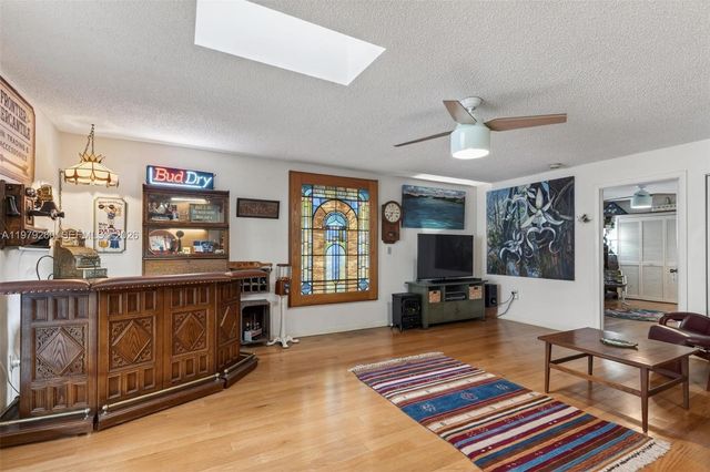 10230 SW 130th Ave, Miami, FL 33186