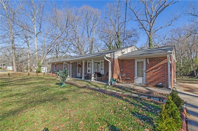 1059 Jolly Ave, Clarkston, GA 30021