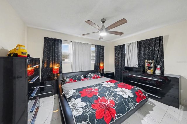 2910 W BURKE STREET, Tampa, FL 33614