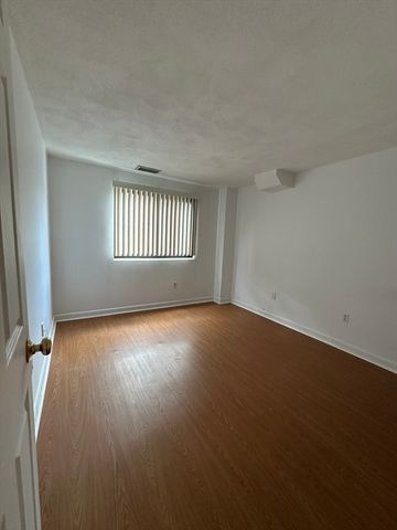 1600 Massachusetts Ave 308, Cambridge, MA 02138