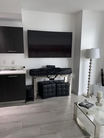 55 SW 9th St 2307, Miami, FL 33130