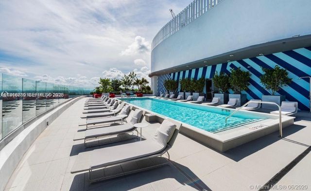 55 SW 9th St 2307, Miami, FL 33130