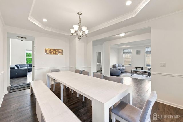 1 cairnes Lane, East Brunswick, NJ 08816