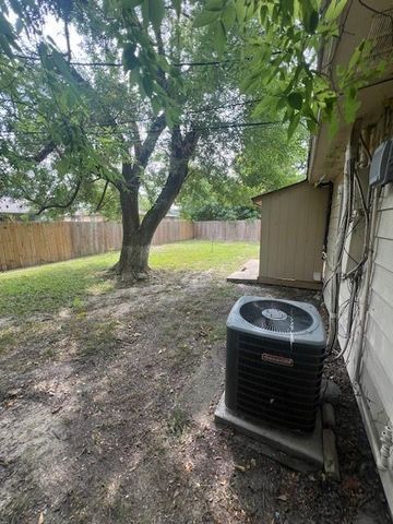 6622 Hartwick Road, Houston, TX 77016