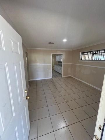 6622 Hartwick Road, Houston, TX 77016