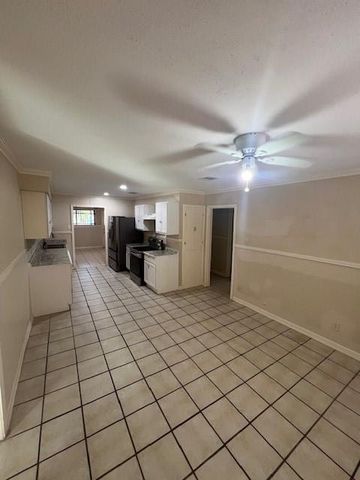 6622 Hartwick Road, Houston, TX 77016