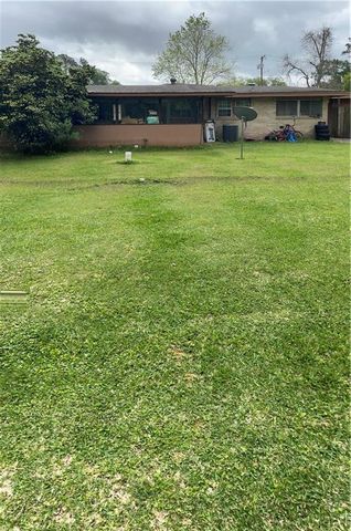 6012 ESTERWOOD Drive, Alexandria, LA 71303