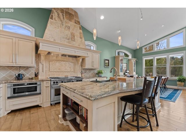 642 Se 38TH Dr, Gresham, OR 97080