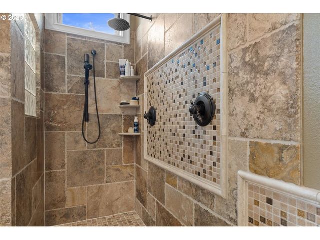 642 Se 38TH Dr, Gresham, OR 97080