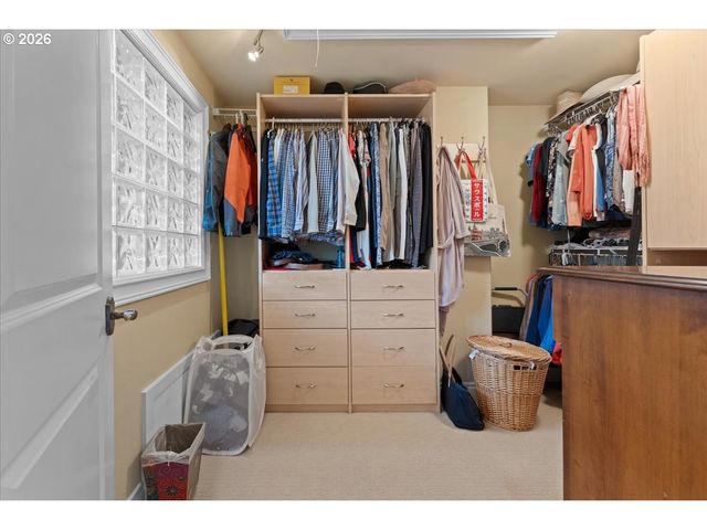 642 Se 38TH Dr, Gresham, OR 97080