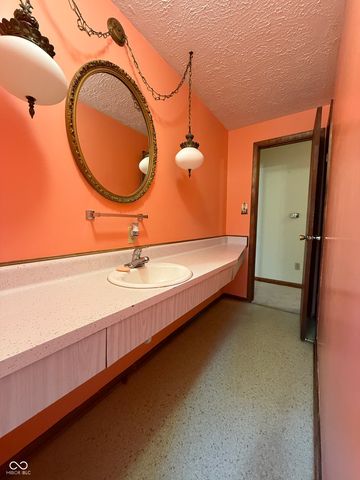 5909 E County Road 100 N, Avon, IN 46123