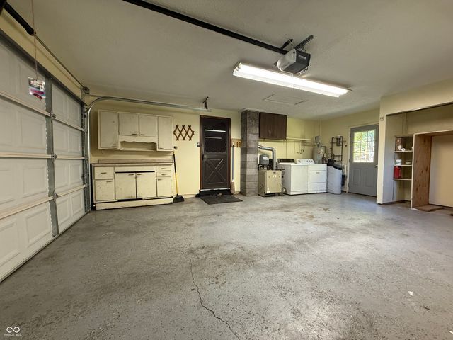 5909 E County Road 100 N, Avon, IN 46123