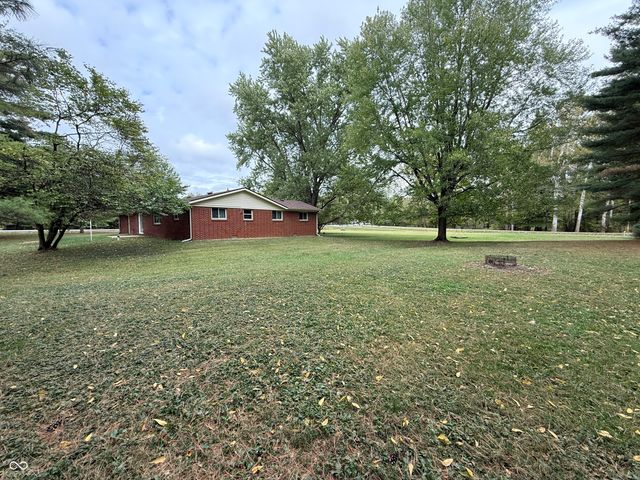 5909 E County Road 100 N, Avon, IN 46123