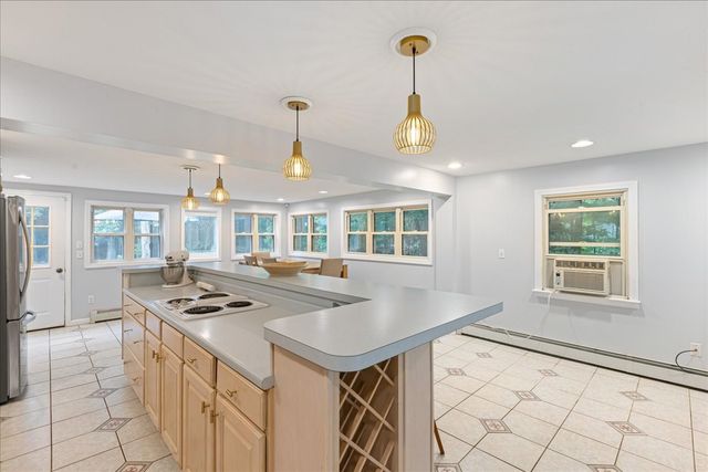 5 Line Brook Rd, Atkinson, NH 03811