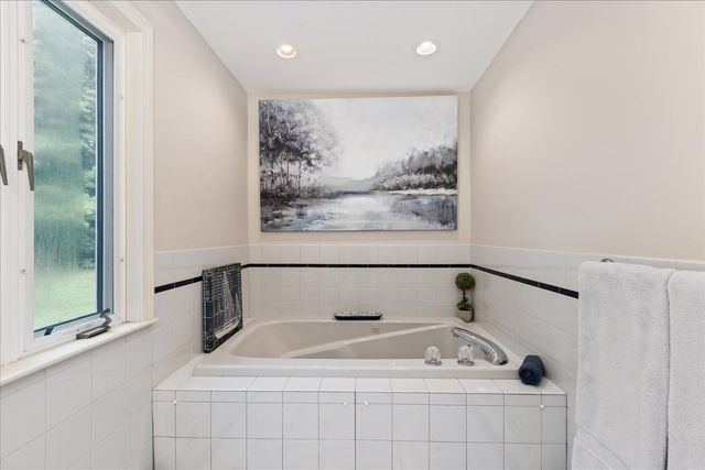 5 Line Brook Rd, Atkinson, NH 03811