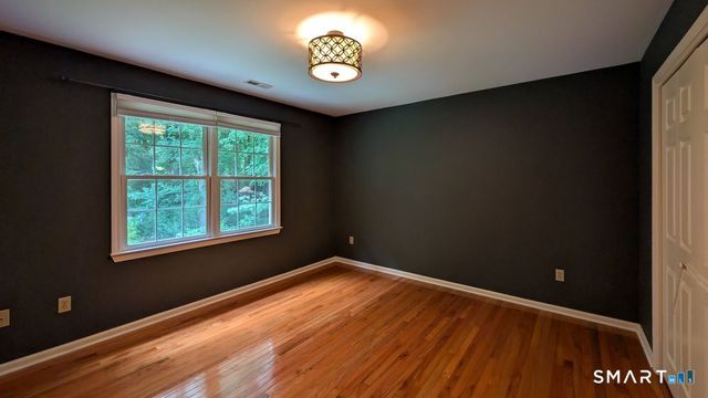 21 Cobblers Mill Road, Newtown, CT 06482