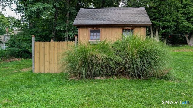 21 Cobblers Mill Road, Newtown, CT 06482