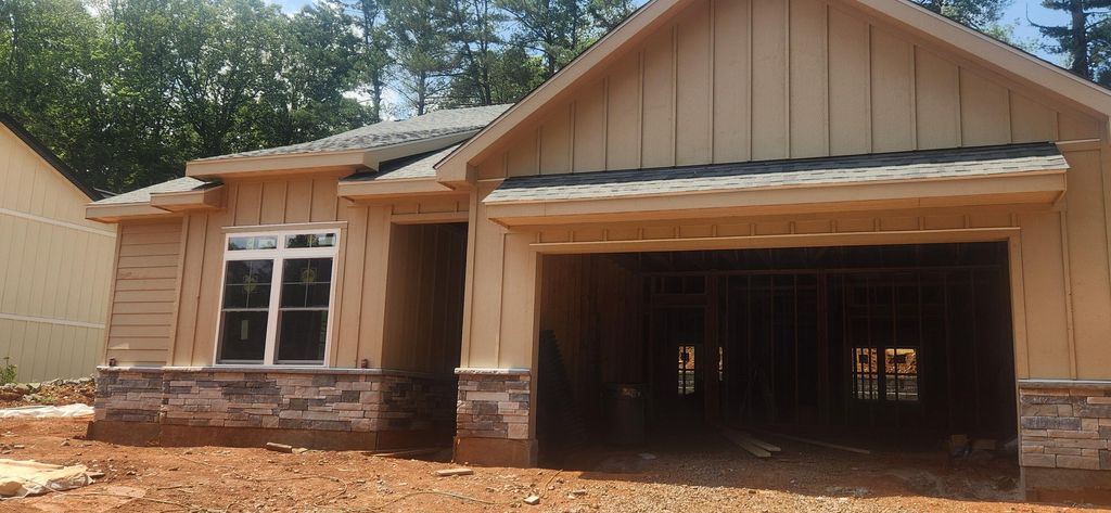 290 Anderson ST, Rocky Mount, VA 24151
