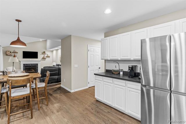 6158 Lismore Circle, Grand Blanc, MI 48439