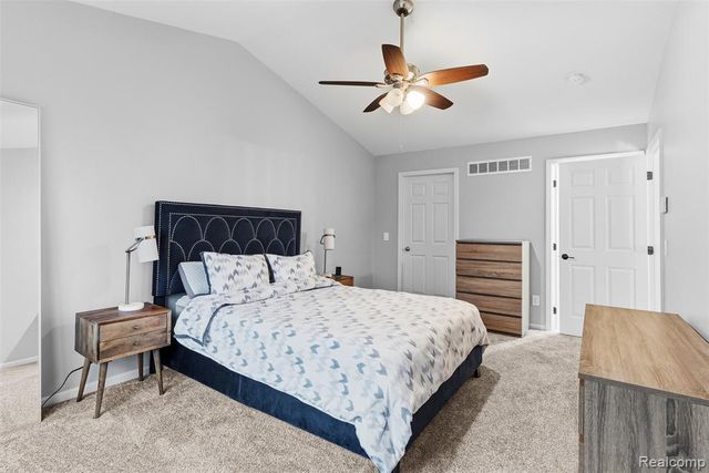 6158 Lismore Circle, Grand Blanc, MI 48439