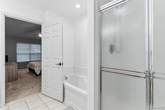 6158 Lismore Circle, Grand Blanc, MI 48439