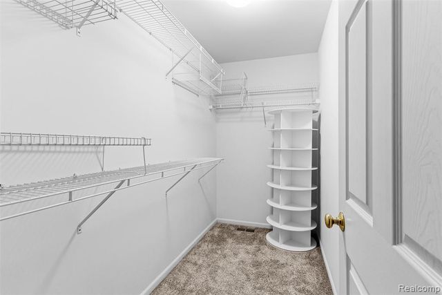 6158 Lismore Circle, Grand Blanc, MI 48439