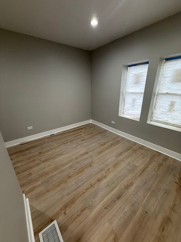 8219 S Honore Street, Chicago, IL 60620