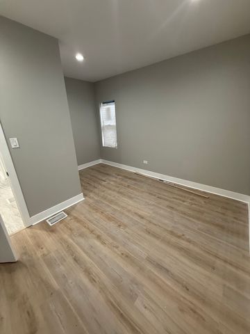 8219 S Honore Street, Chicago, IL 60620