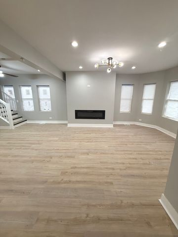 8219 S Honore Street, Chicago, IL 60620