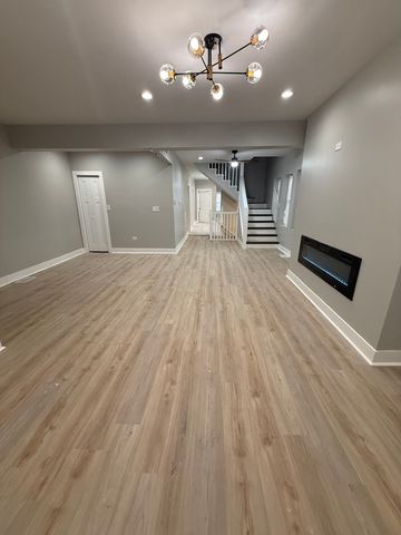 8219 S Honore Street, Chicago, IL 60620