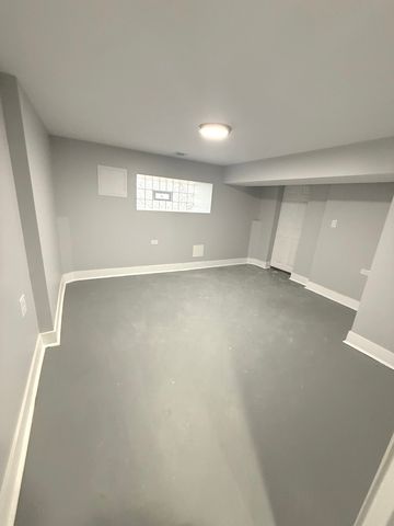 8219 S Honore Street, Chicago, IL 60620