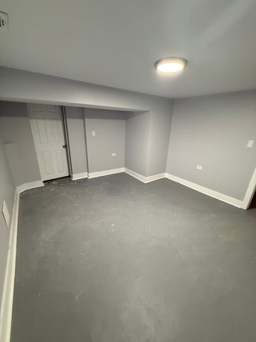 8219 S Honore Street, Chicago, IL 60620