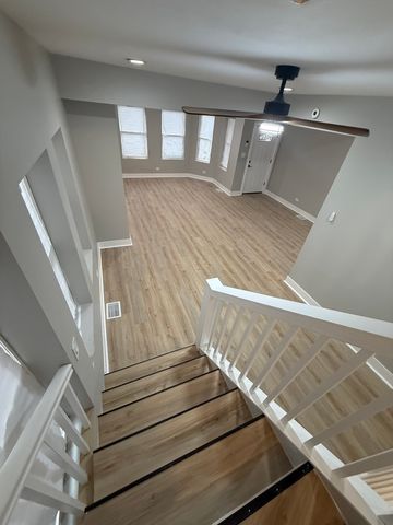 8219 S Honore Street, Chicago, IL 60620