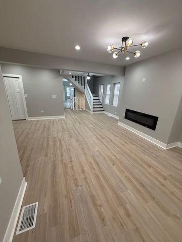 8219 S Honore Street, Chicago, IL 60620