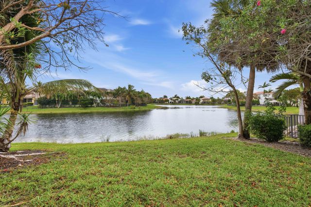 12290 NW 77th Manor NW, Parkland, FL 33076