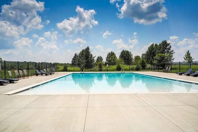 775 Creekmoor Drive, Raymore, MO 64083