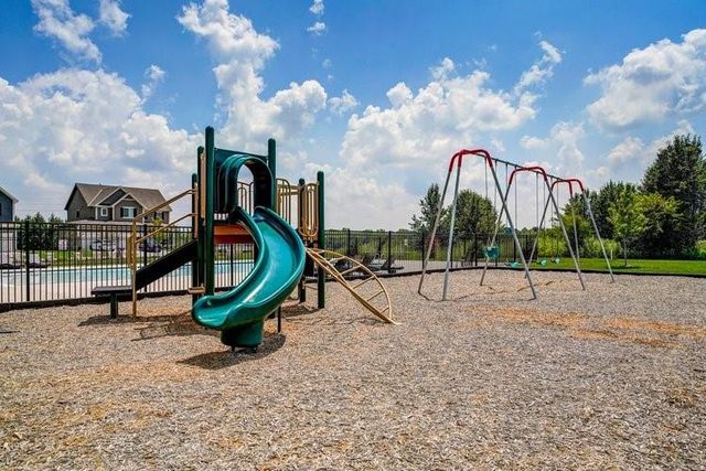 775 Creekmoor Drive, Raymore, MO 64083