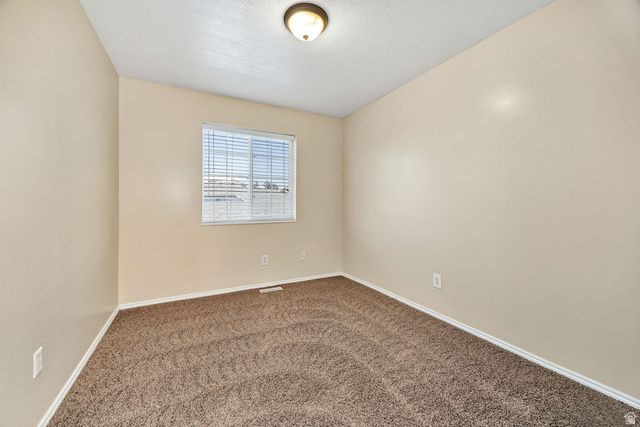 2 N SOMERSET PL, Logan, UT 84341