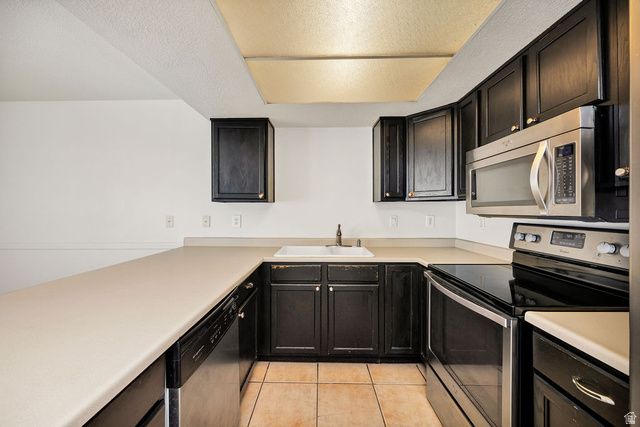 2 N SOMERSET PL, Logan, UT 84341