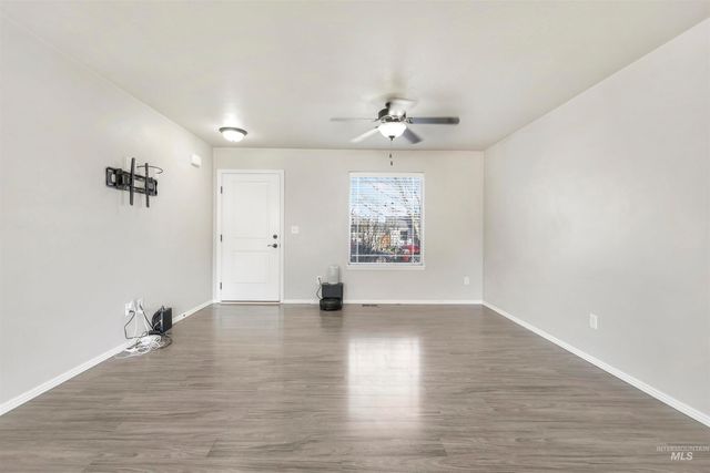 370 Feather Ave, Twin Falls, ID 83301