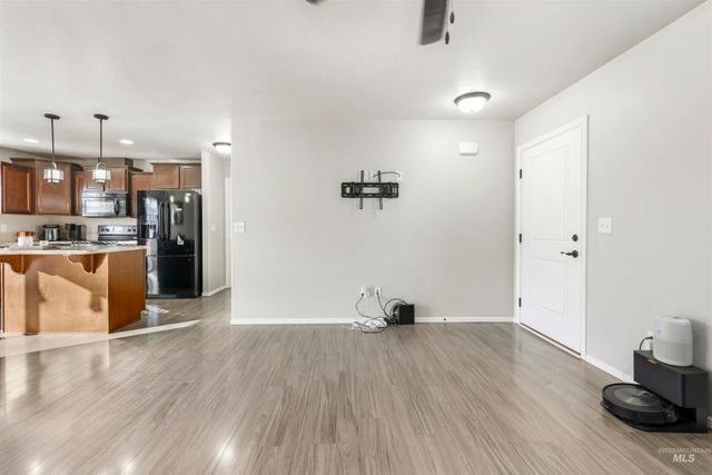 370 Feather Ave, Twin Falls, ID 83301