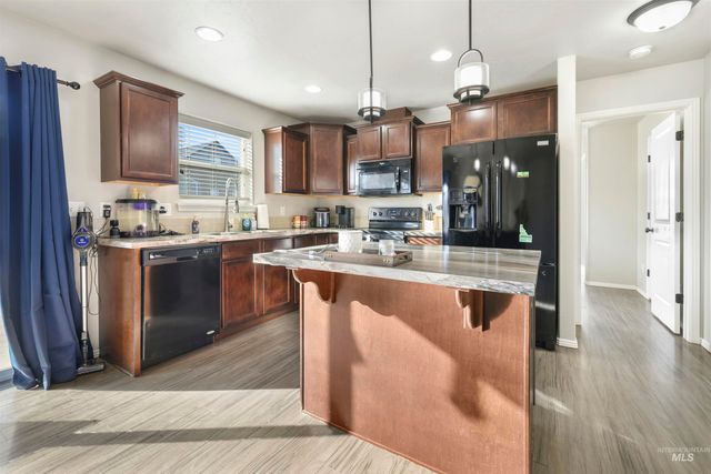 370 Feather Ave, Twin Falls, ID 83301