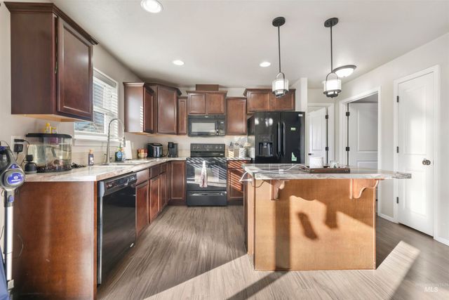 370 Feather Ave, Twin Falls, ID 83301