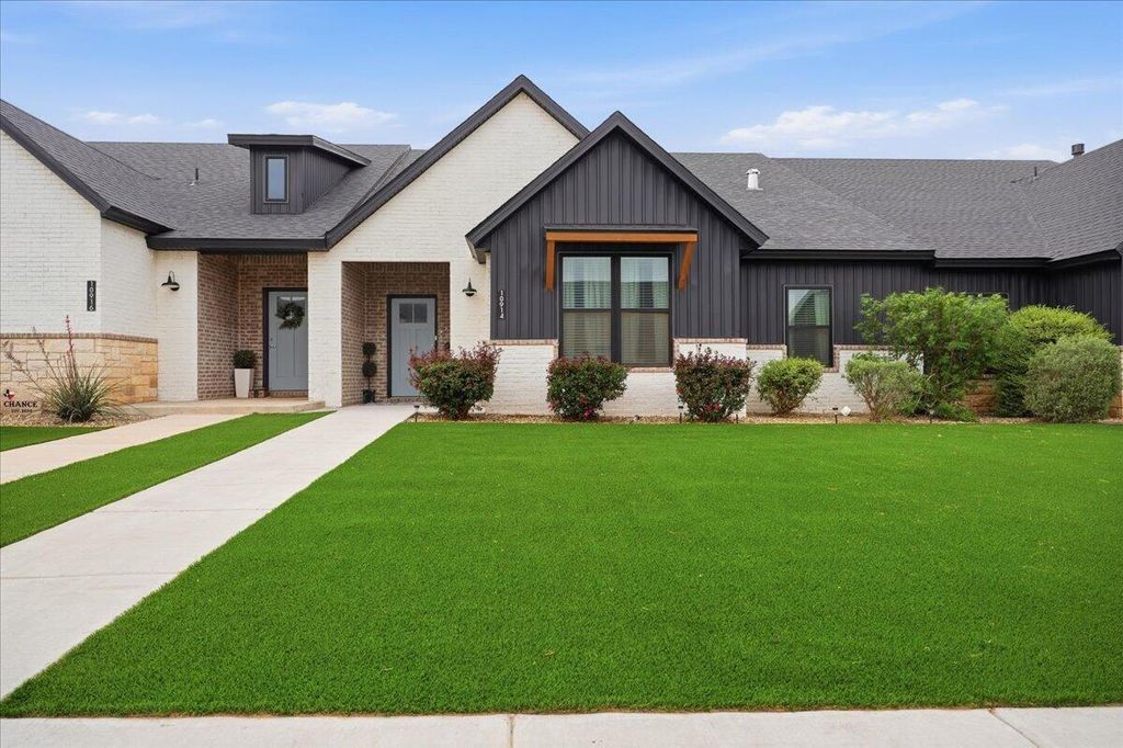 10914 Aberdeen Avenue, Lubbock, TX 79424