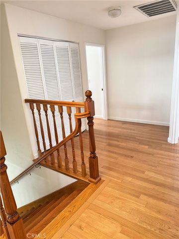 18319 Hart Street 3, Reseda, CA 91335