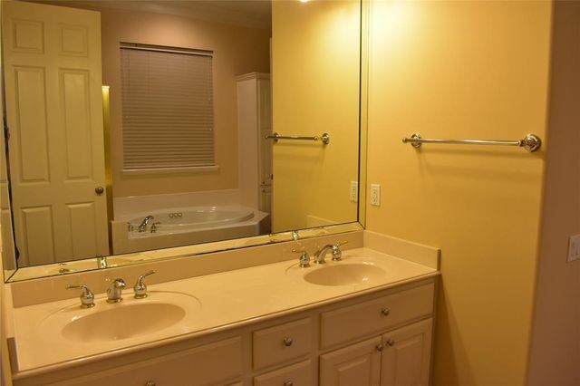 11110 S Reach, Montgomery, TX 77356