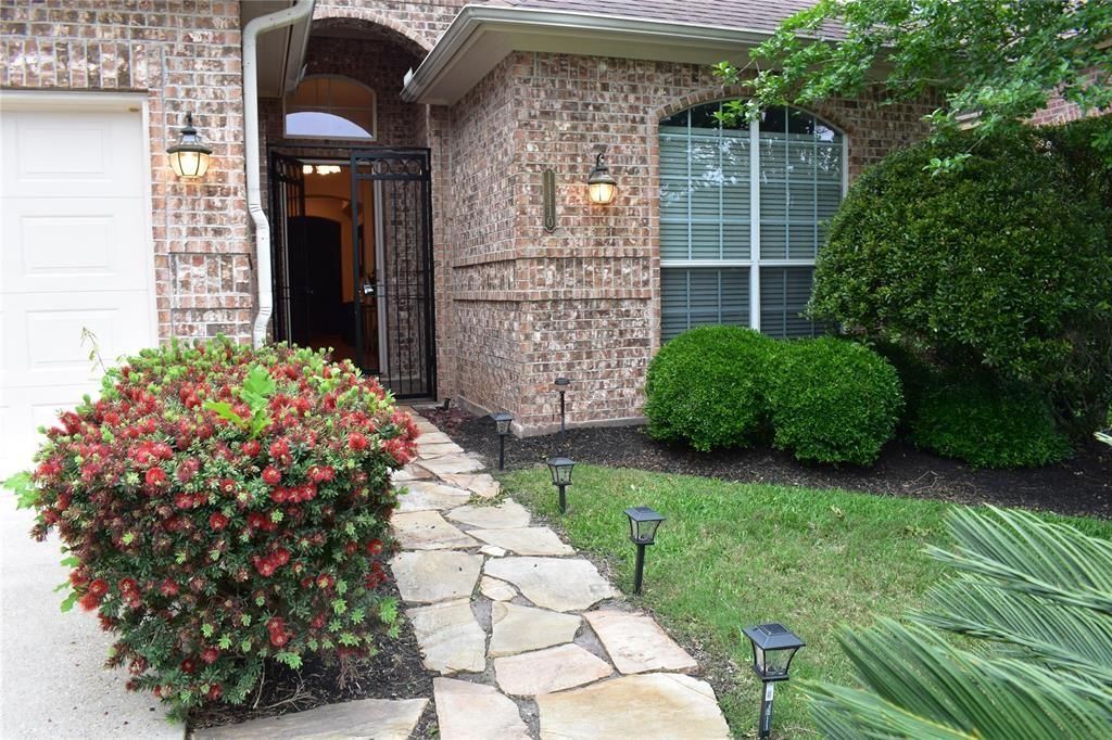 11110 S Reach, Montgomery, TX 77356